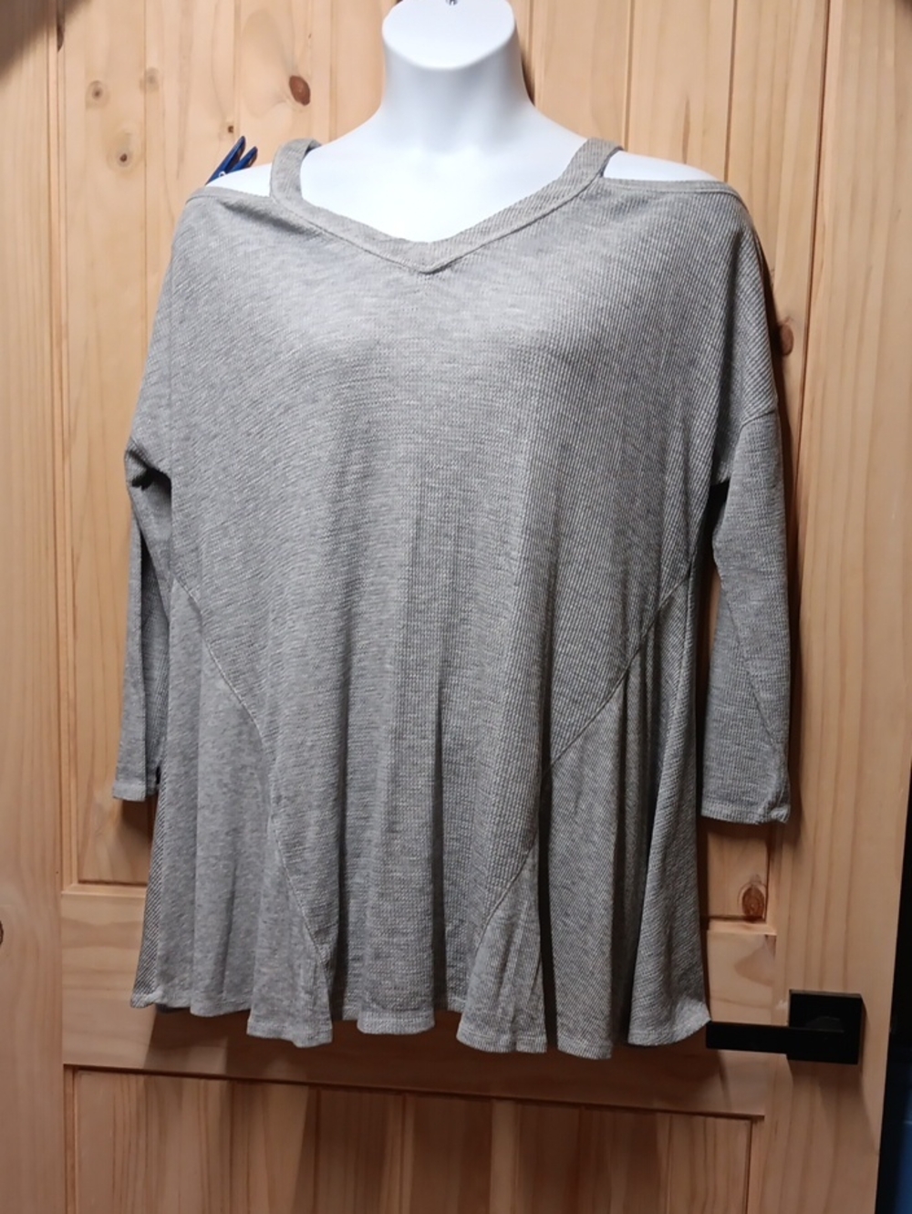 Woman Within Women's Gray Cold-Shoulder Knit Top NWOT